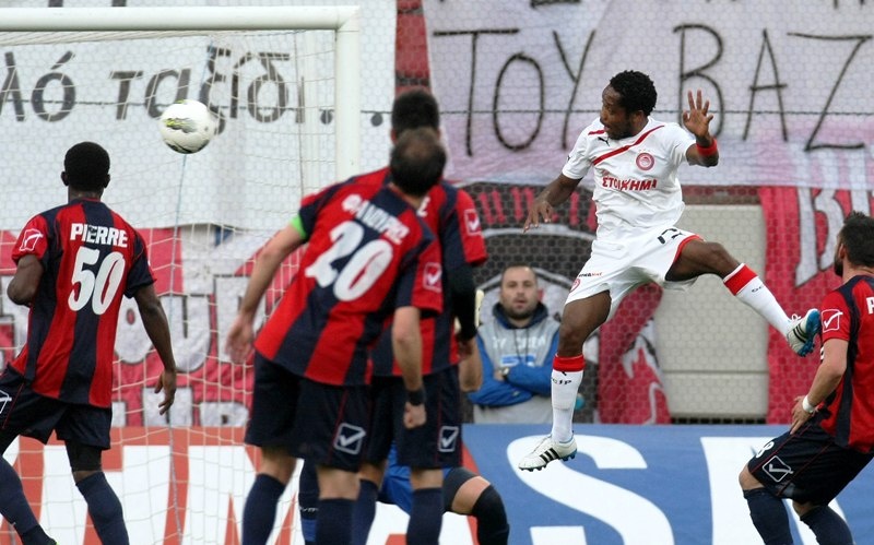 Με… σβηστές μηχανές ο Ολυμπιακός 2-0 τον Πανιώνιο (photos+videos)