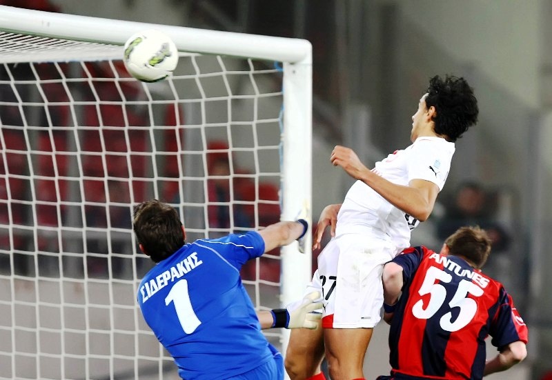 Με… σβηστές μηχανές ο Ολυμπιακός 2-0 τον Πανιώνιο (photos+videos)