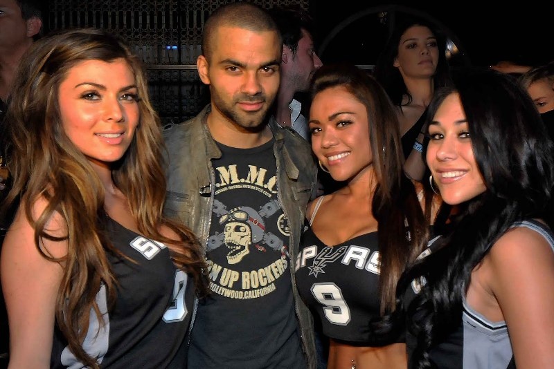 Εγγύηση πάνω στο Παρκέ(ρ)!