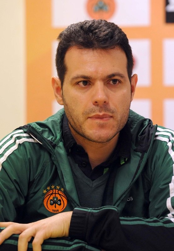 Ομπράντοβιτς: «Κερδίζουμε και πάμε play offs» (photos)