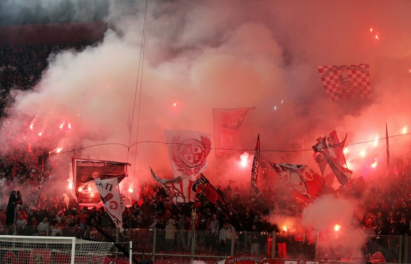 «Ερυθρόλευκα» sold out κατά της κρίσης (photos+videos)