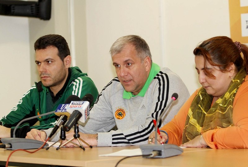 Ομπράντοβιτς: «Κερδίζουμε και πάμε play offs» (photos)