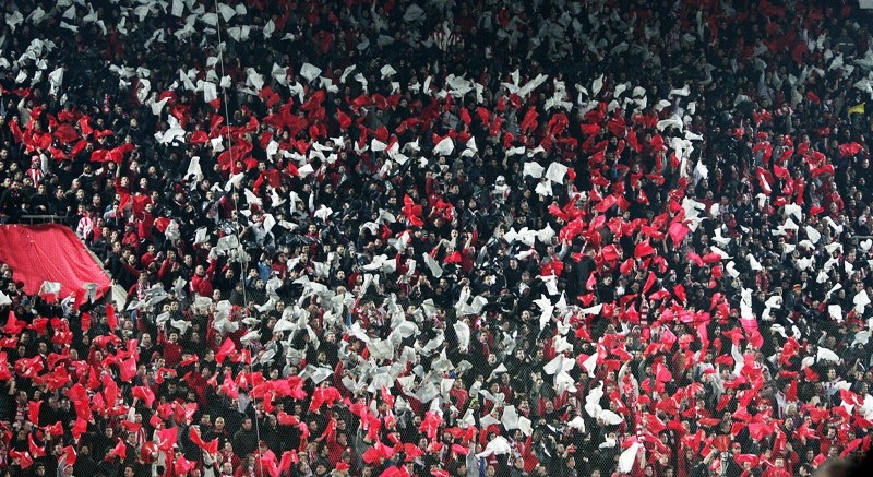 Με «βράχο» Κάρολ στους «16» του Europa League ο Ολυμπιακός (photos)