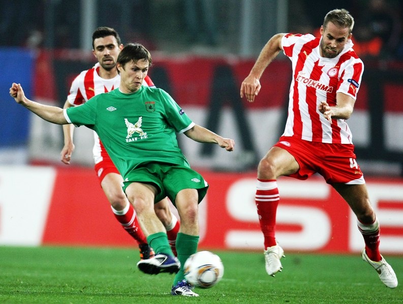 Με «βράχο» Κάρολ στους «16» του Europa League ο Ολυμπιακός (photos)