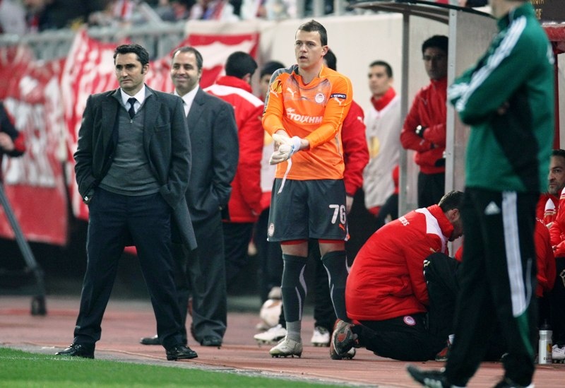 Με «βράχο» Κάρολ στους «16» του Europa League ο Ολυμπιακός (photos)