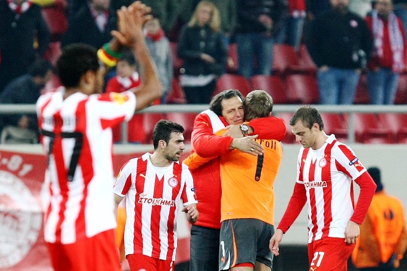 Με «βράχο» Κάρολ στους «16» του Europa League ο Ολυμπιακός (photos)