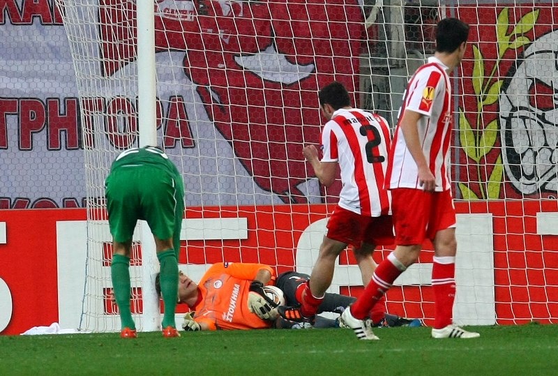 Ρόι Κάρολ: Ο «τσάρος» της «ερυθρόλευκης» πρόκρισης (photos+video)