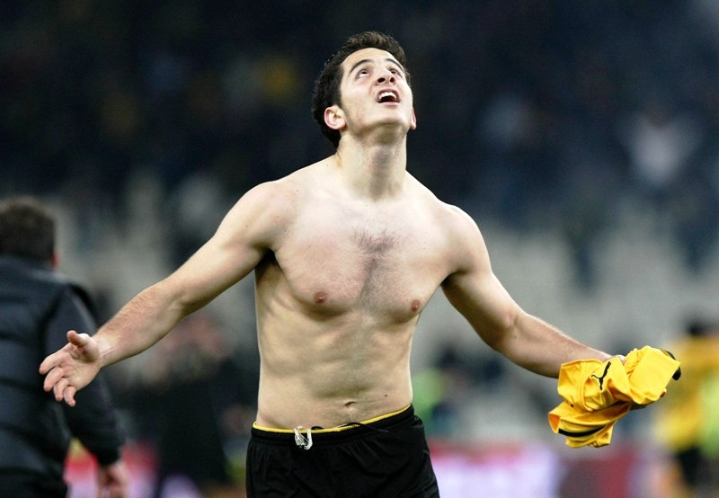 Η… σημαία έμεινε στον ιστό της! (photos + video)