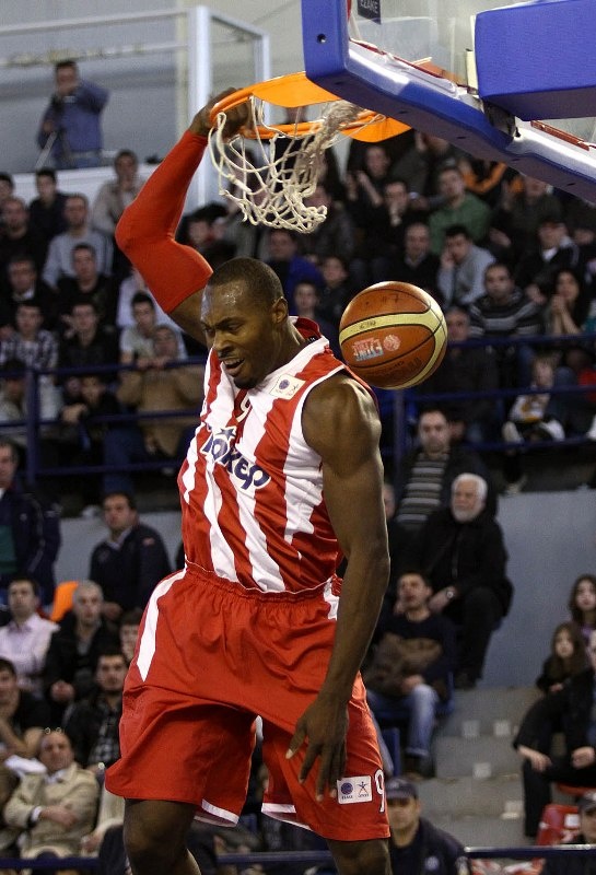 «Περίπατο» στη Δράμα ο Ολυμπιακός