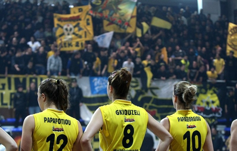 Άλμα τίτλου η ΑΕΚ, εύκολα 3-0 τον Ολυμπιακό!