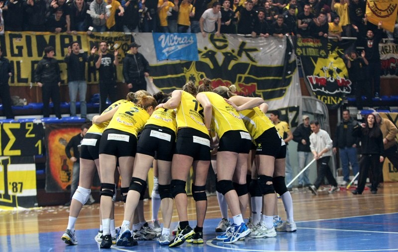 Άλμα τίτλου η ΑΕΚ, εύκολα 3-0 τον Ολυμπιακό!