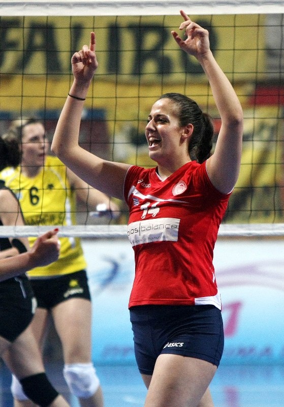 Άλμα τίτλου η ΑΕΚ, εύκολα 3-0 τον Ολυμπιακό!