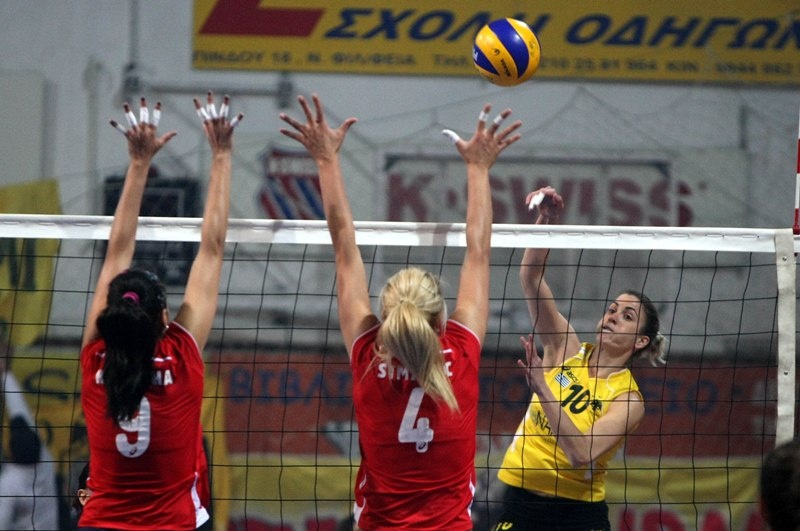 Άλμα τίτλου η ΑΕΚ, εύκολα 3-0 τον Ολυμπιακό!