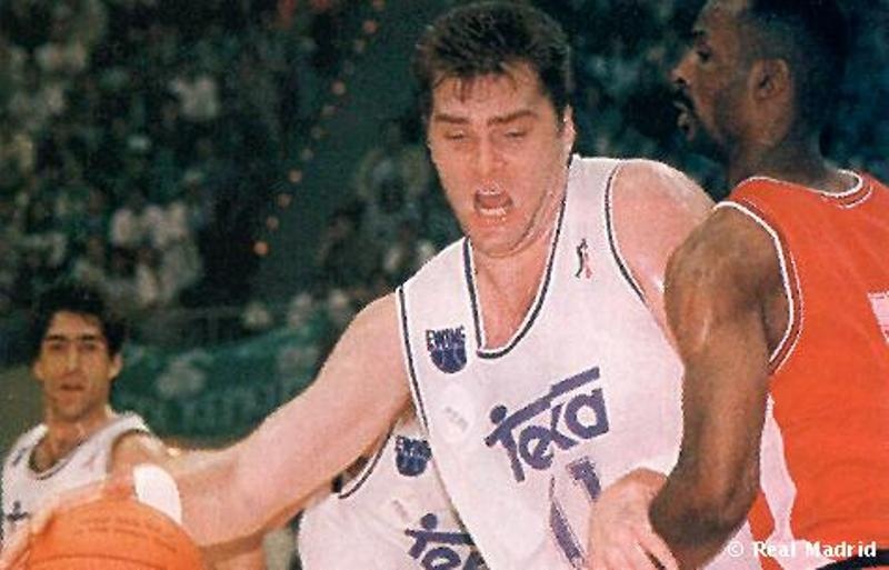 «Βασίλισσα» και στο μπάσκετ (photos+videos)