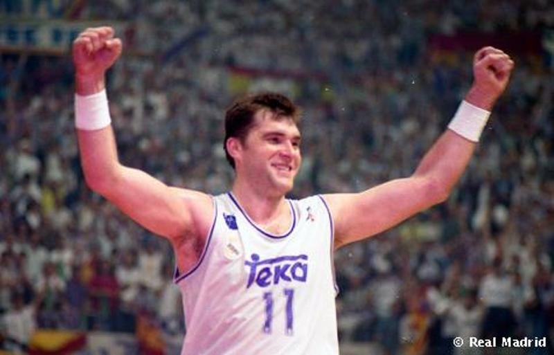 «Βασίλισσα» και στο μπάσκετ (photos+videos)