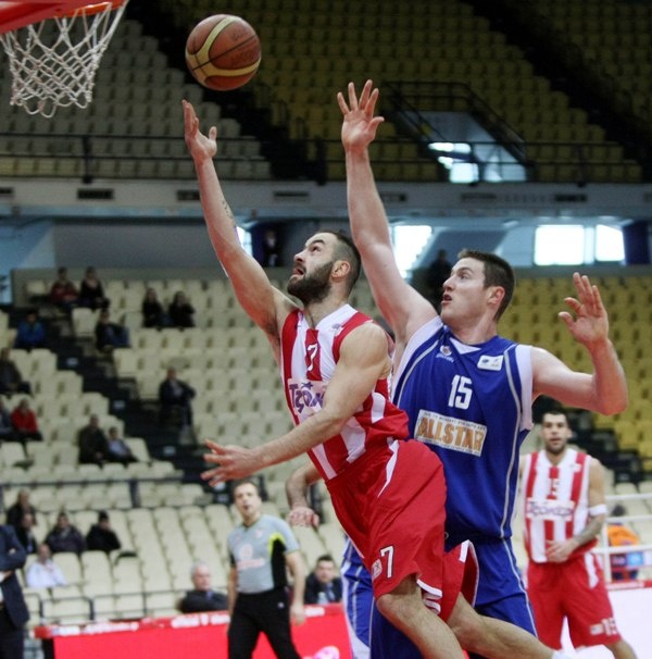Πάτησε τα... 100 και τρέχει για τελικό ο Ολυμπιακός