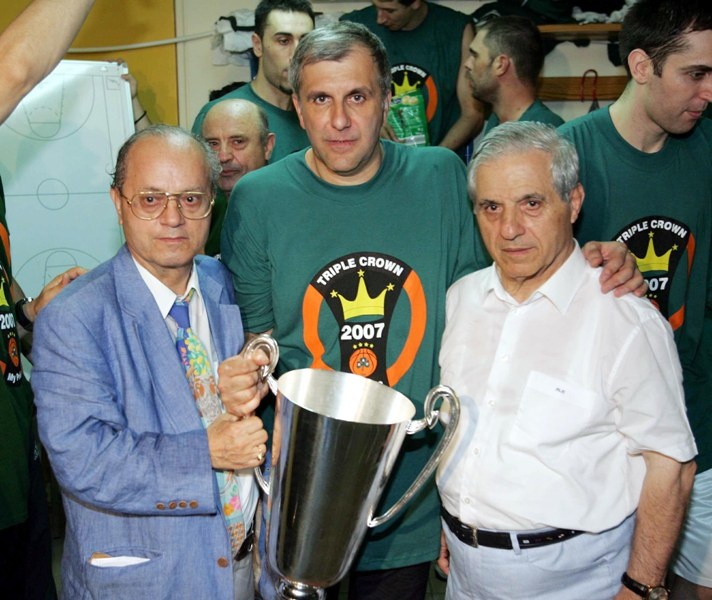 Χρόνια πολλά «Ζοτς»