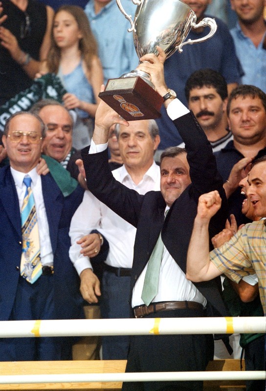 Χρόνια πολλά «Ζοτς»