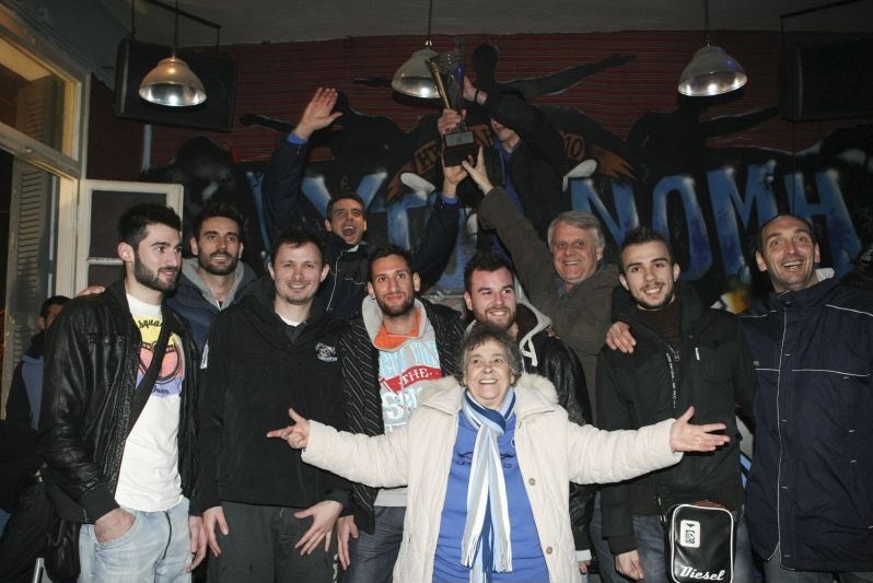 Μια αγκαλιά το «κυανόλευκο» Κύπελλο (photos)