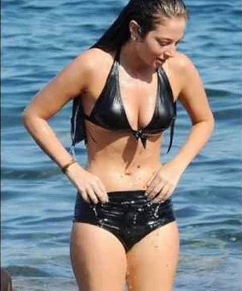 H Contostavlos είναι ξανά ερωτευμένη!