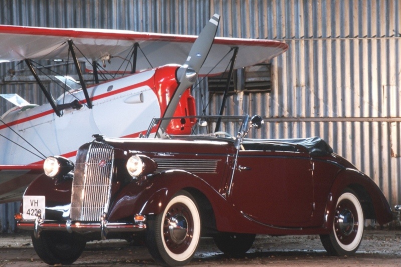 Opel: Πολυτέλεια ετών 75