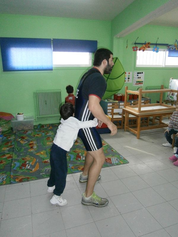 Τα παιδιά παλεύουν (photos)