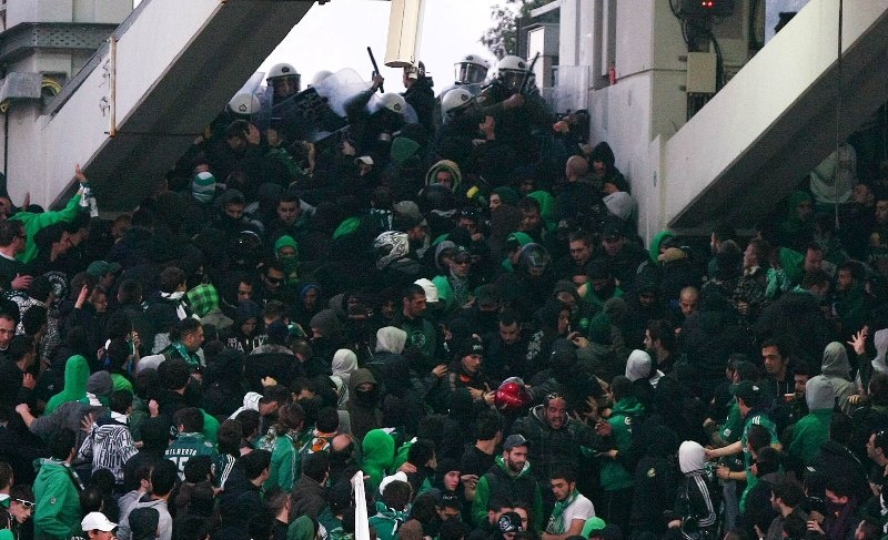 Πολεμικό σκηνικό στο ΟΑΚΑ! (videos + photos)