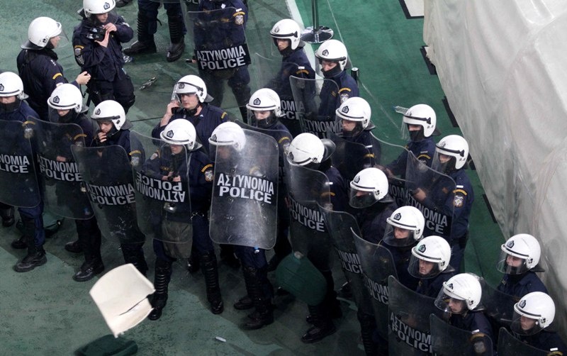 Το χρονικό των συγκρούσεων στο ΟΑΚΑ (photos+videos)