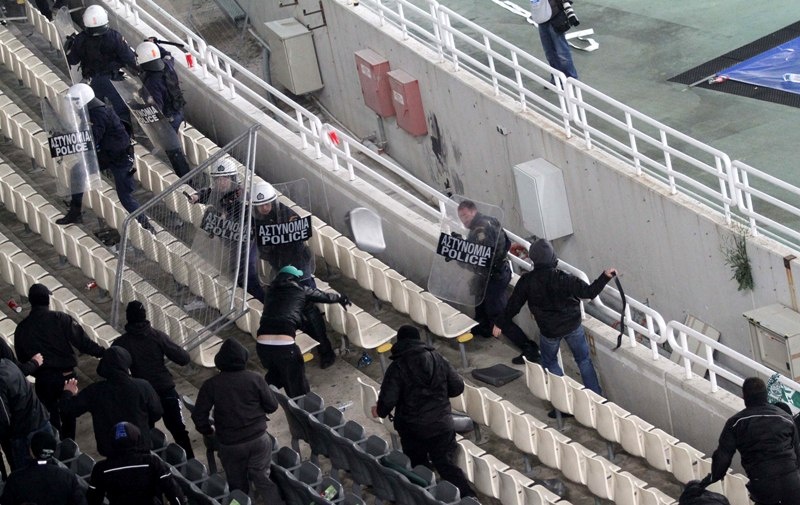 Το χρονικό των συγκρούσεων στο ΟΑΚΑ (photos+videos)