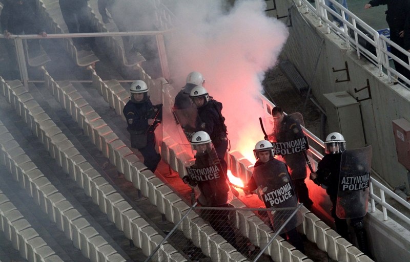 Το χρονικό των συγκρούσεων στο ΟΑΚΑ (photos+videos)