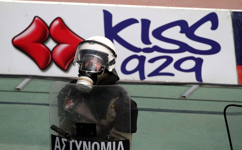 Το χρονικό των συγκρούσεων στο ΟΑΚΑ (photos+videos)