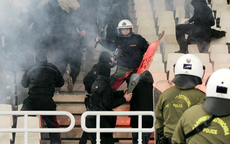 Το χρονικό των συγκρούσεων στο ΟΑΚΑ (photos+videos)