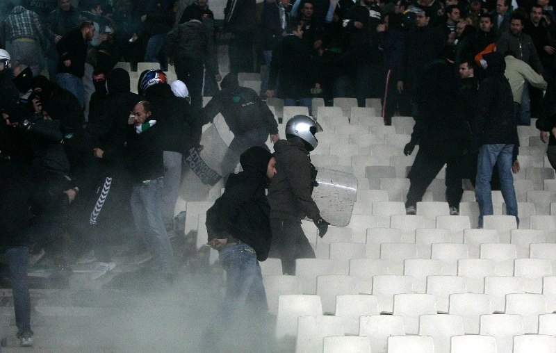 Το χρονικό των συγκρούσεων στο ΟΑΚΑ (photos+videos)