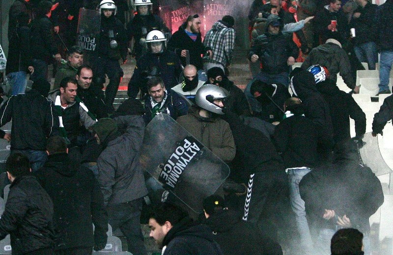 Το χρονικό των συγκρούσεων στο ΟΑΚΑ (photos+videos)