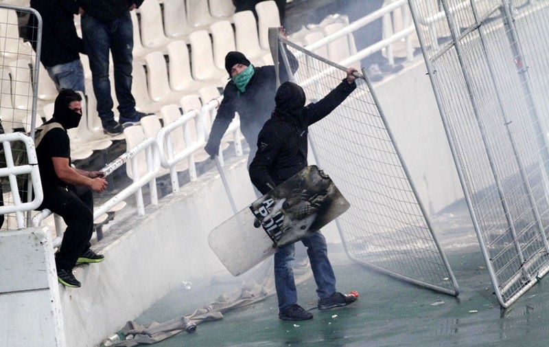 Απόδραση τίτλου για Ολυμπιακό, καταστροφή για Παναθηναϊκό (photos+videos)