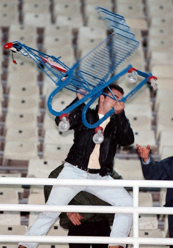 82 χρόνια επεισόδια... (photos+videos)