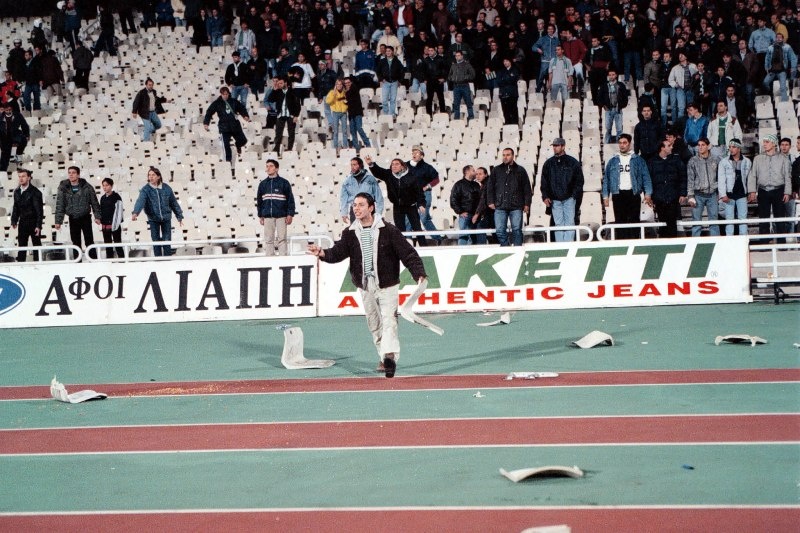 82 χρόνια επεισόδια... (photos+videos)