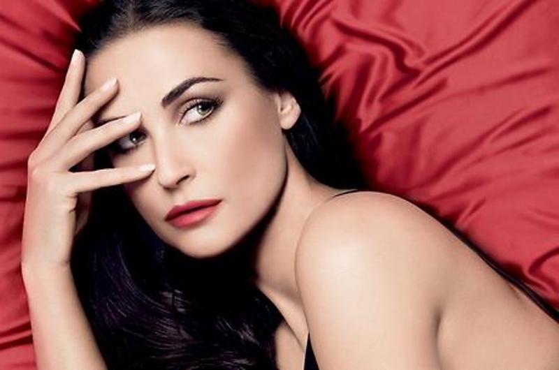 Η Ντέμι Μουρ επιστρέφει λαμπερή και σέξι! (photos+video)