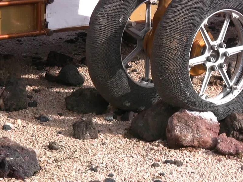 Η Goodyear κατασκεύασε λάστιχα για το φεγγάρι