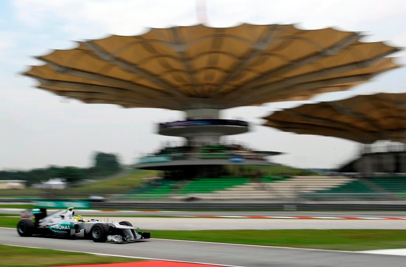 Δεύτερη σερί pole position για τον Χάμιλτον (photos)