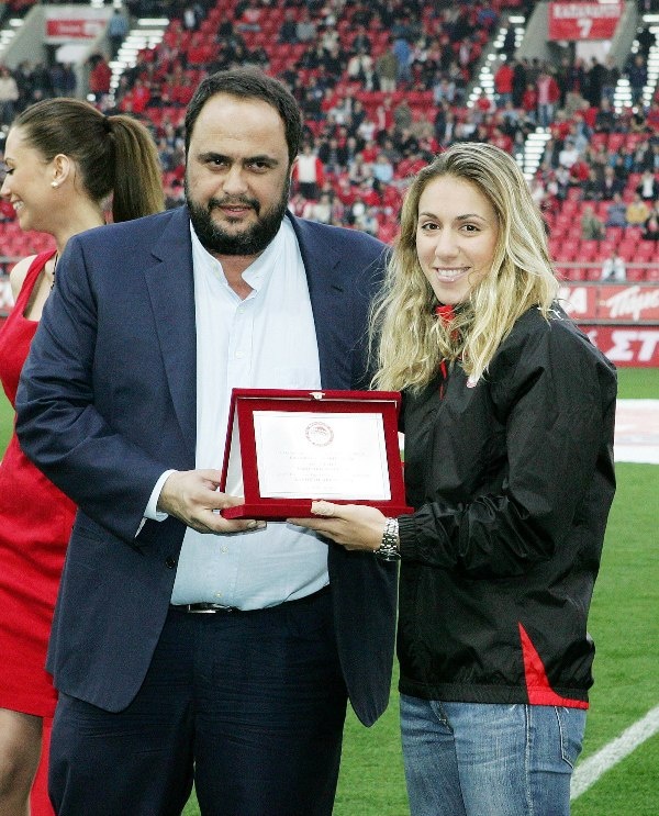 Ερυθρόλευκη... μαγεία by... Κέβιν Μιραλάς (photos+videos)