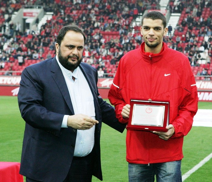 Ερυθρόλευκη... μαγεία by... Κέβιν Μιραλάς (photos+videos)