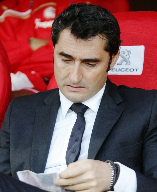 Ερυθρόλευκη... μαγεία by... Κέβιν Μιραλάς (photos+videos)