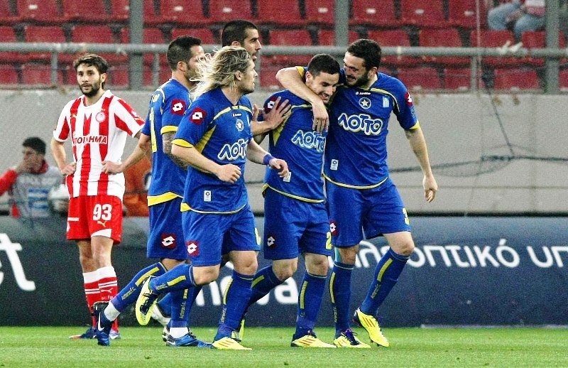 Ερυθρόλευκη... μαγεία by... Κέβιν Μιραλάς (photos+videos)