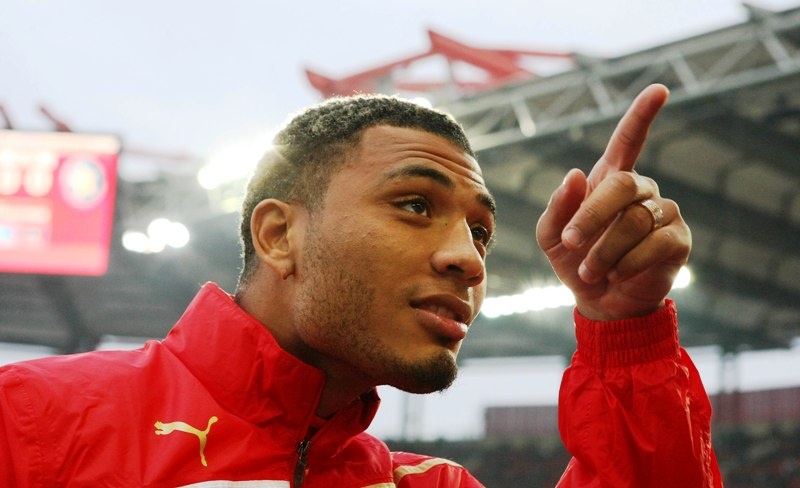 Ερυθρόλευκη... μαγεία by... Κέβιν Μιραλάς (photos+videos)