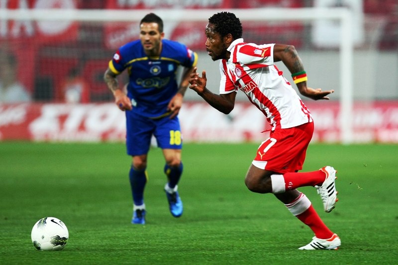 Ερυθρόλευκη... μαγεία by... Κέβιν Μιραλάς (photos+videos)