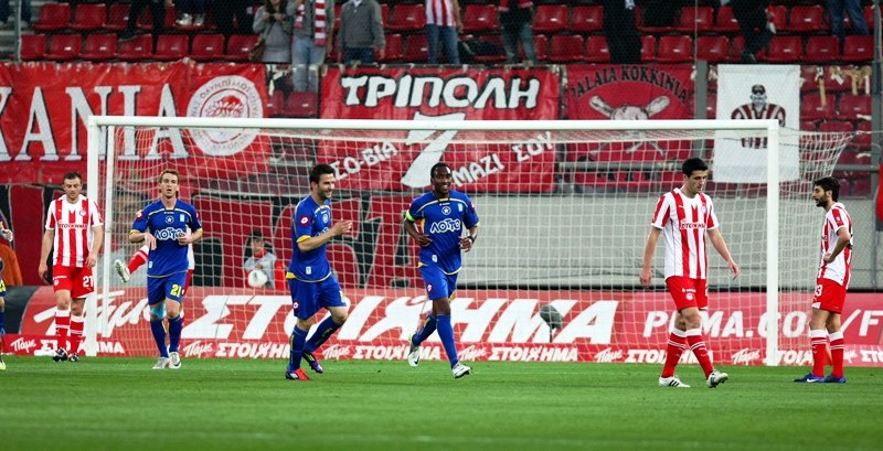 Ερυθρόλευκη... μαγεία by... Κέβιν Μιραλάς (photos+videos)