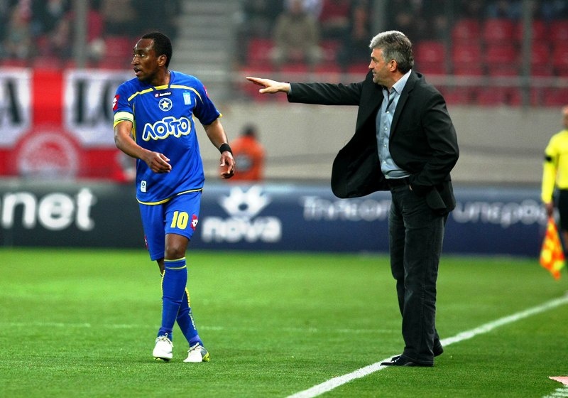 Ερυθρόλευκη... μαγεία by... Κέβιν Μιραλάς (photos+videos)