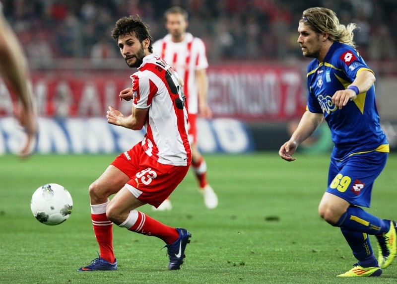 Ερυθρόλευκη... μαγεία by... Κέβιν Μιραλάς (photos+videos)