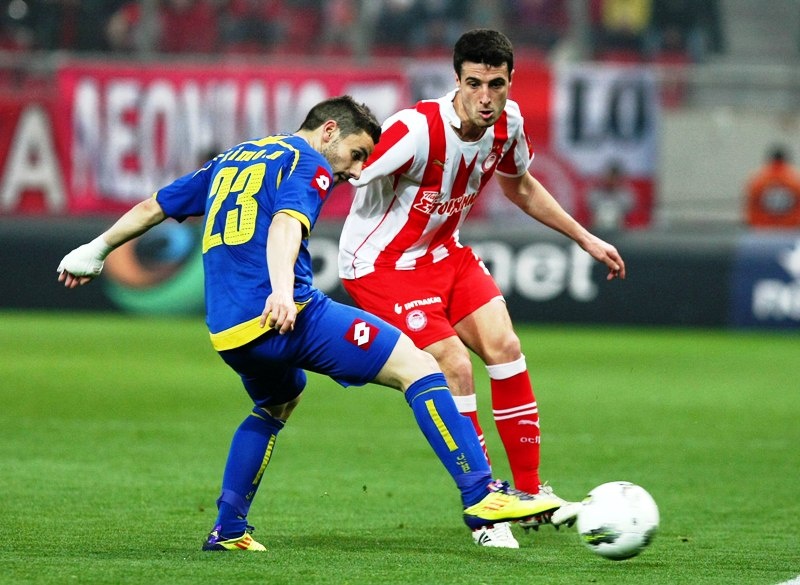 Ερυθρόλευκη... μαγεία by... Κέβιν Μιραλάς (photos+videos)